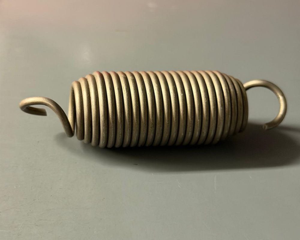 ACCEL. PEDAL RETURN SPRING