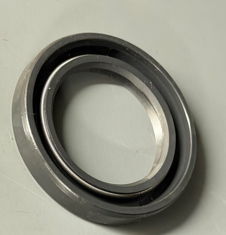 OIL SEAL