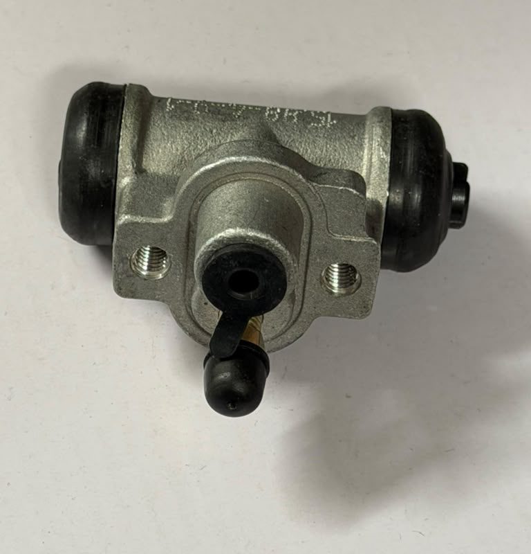 WHEEL CYLINDERS REAR