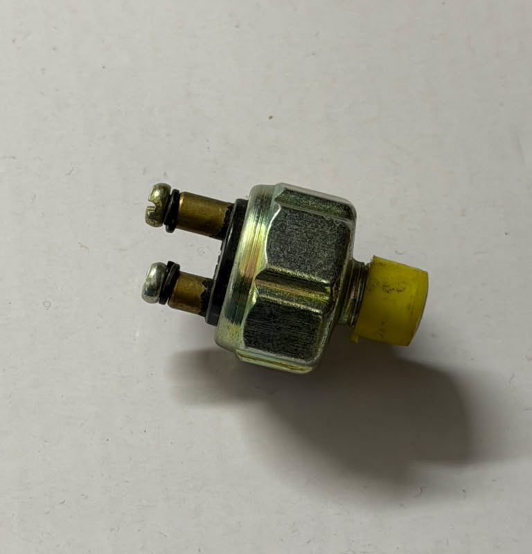 BRAKE LIGHT SWITCH